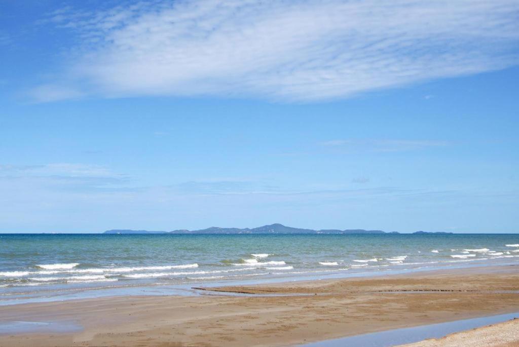 Sea Falcon On The Water Na Chom Thian Exterior foto